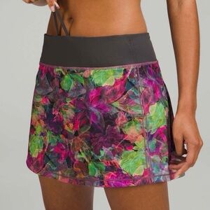 Lululemon Womens Pace Rival Mid-Rise Skirt Long Sz 6 Vivid Floral Tone Tennis